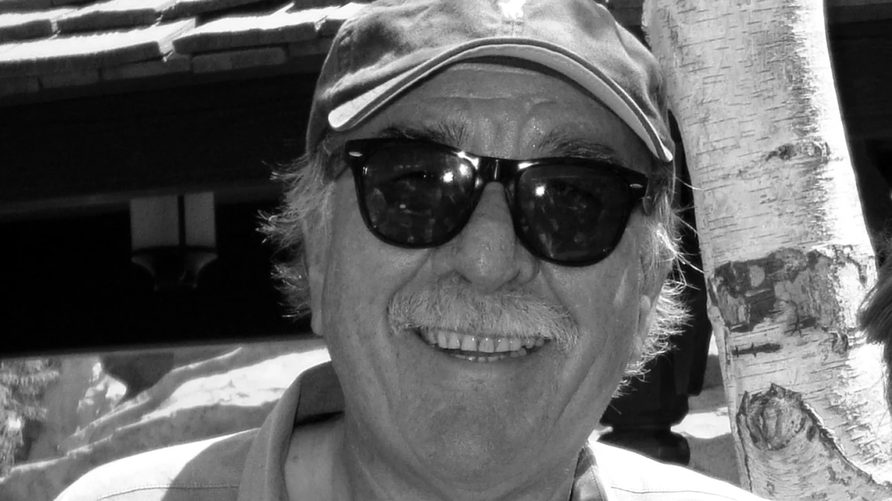 Jim Geoghan, criador da série Zack & Cody, morre aos 79 anos